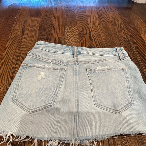 Abercrombie Denim Mini skirt EUC - Picture 3 of 3